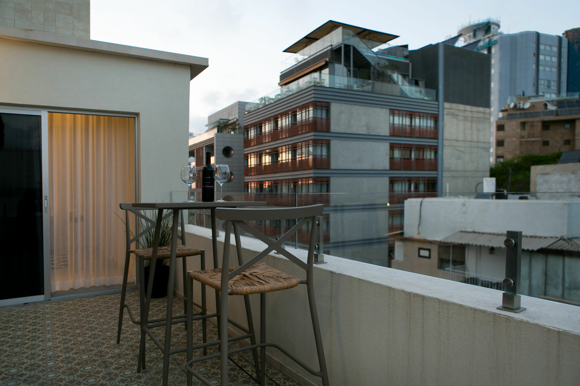 K Suites Tlv By The Beach Tel Aviv-Jaffa Exterior foto
